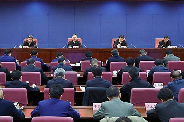 國務(wù)院安委辦、應(yīng)急管理部召開全國煤礦安 全生產(chǎn)工作緊急視頻會議強調(diào) 深刻吸取煤礦重大事故教訓(xùn) 舉一反三抓好風險防控 確保歲末年初安 全形勢穩(wěn)定